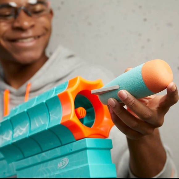 NERF Roblox Sharkbite: Web Launcher Rocker Blaster, 2 Rockets, Code to Redeem - Picture 5 of 8